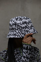 GRAFFITI REVERSIBLE BUCKET HAT
