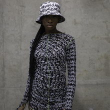GRAFFITI REVERSIBLE BUCKET HAT